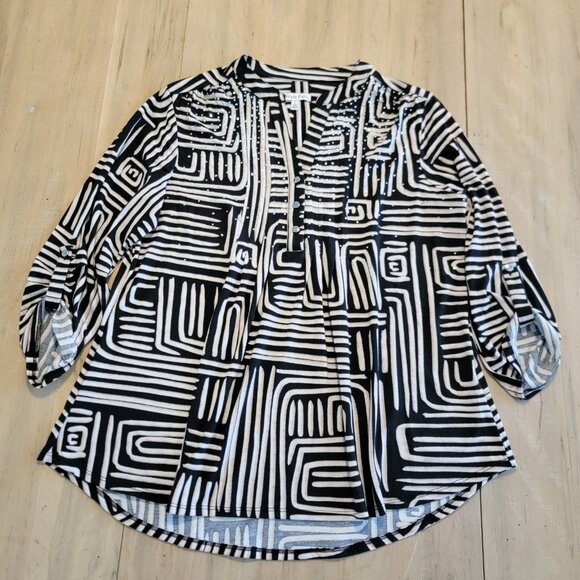 Kate Hill Blouse Sz L Black White Embellished 1/2 Button Front Roll Tab Top - Picture 2 of 9